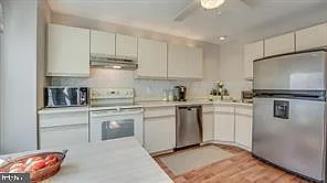 344 Stanley Plaza Blvd — Photo 5