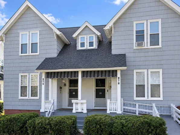 874-876 Dwight St, Holyoke, MA 01040