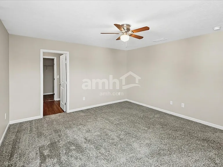7266 Rondeau Dr — Photo 11