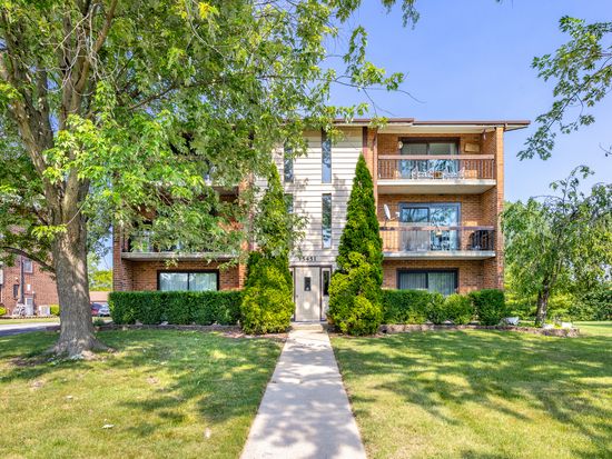 15451 Treetop Dr APT 3N, Orland Park, IL 60462
