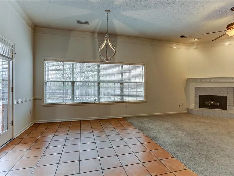 160 Cottonwood Dr — Photo 10