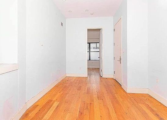3rd image of 490 Kosciuszko St #1C