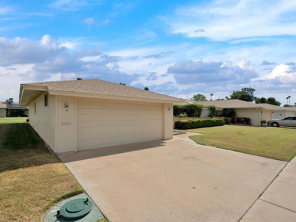 1st image of 10208 W Kingswood Cir
