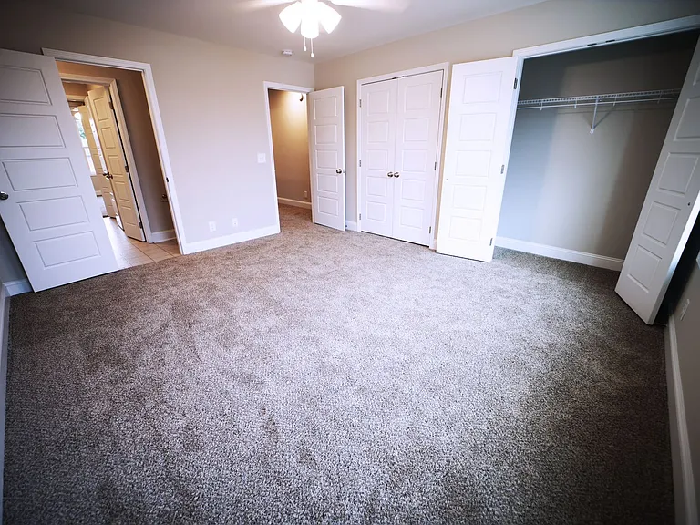 220 Drayton Dr — Photo 23