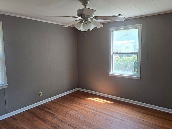 2nd image of 112 Williamson St