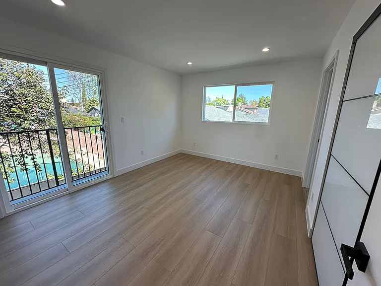 15045 Lemay St — Photo 10