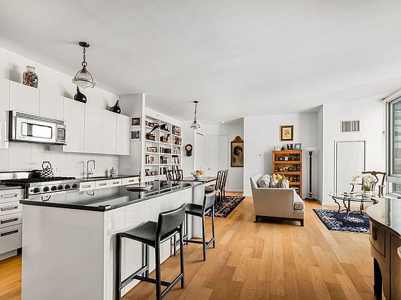 5th image of 4630 Center Blvd APT 1208