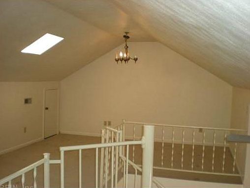 5th image of 1512 Colonial Ave APT C