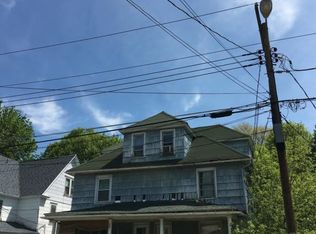 207 Cleveland Ave, Endicott, NY 13760