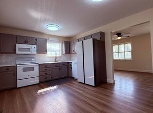 724 W 3rd Ave, Oneida, TN 37841