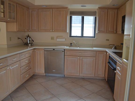 3rd image of 2431 Burgundy Ln