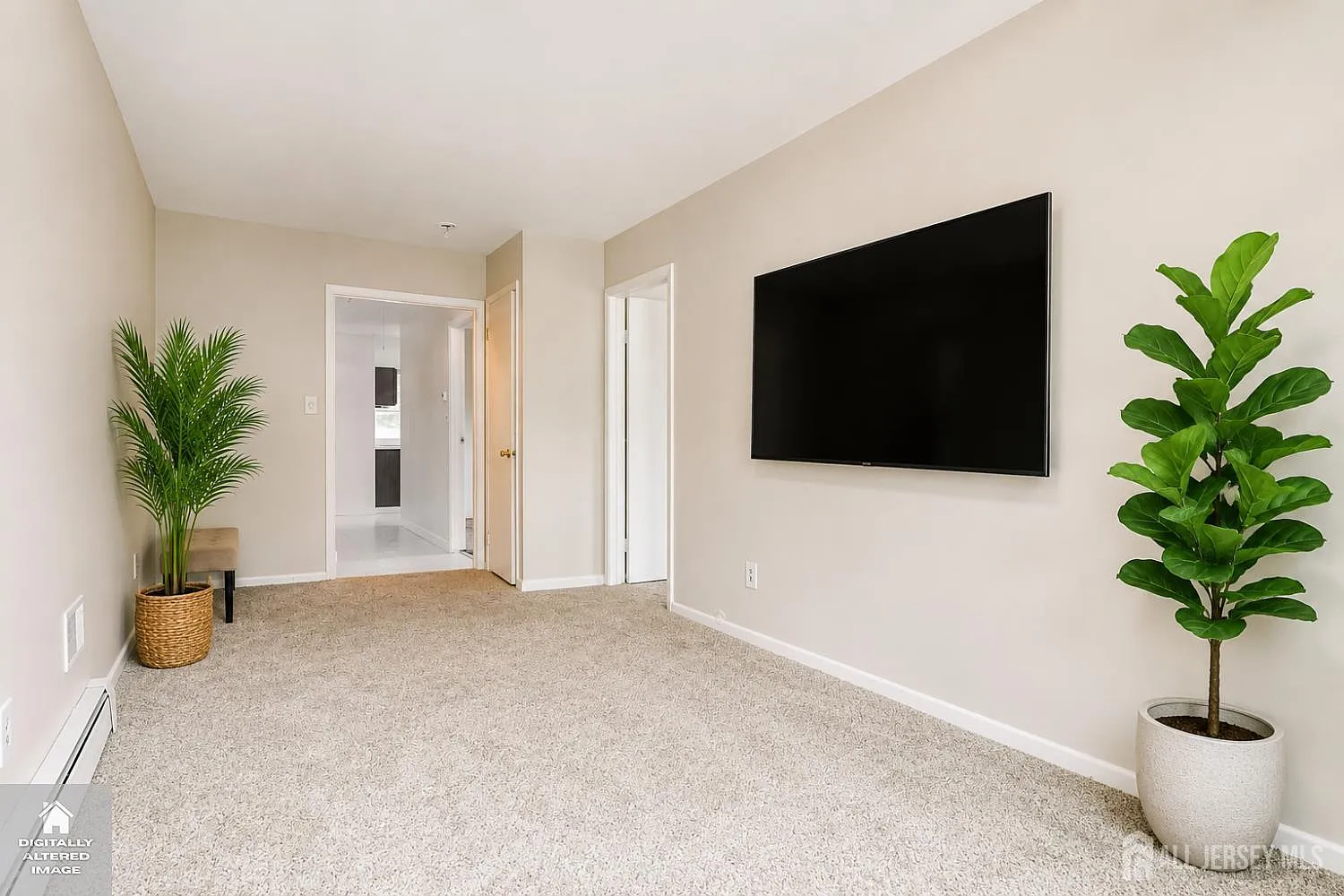 2 bed, 1.0 bath, $2,200 — Photo 2