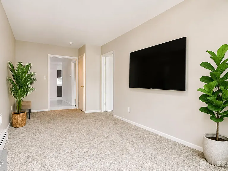 22 Baker Dr — Photo 2