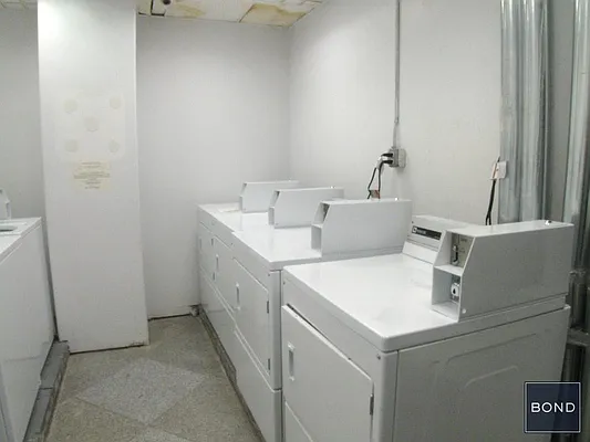 Rented by Bond New York | media 8