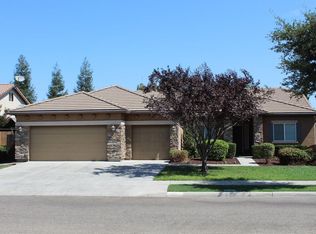 2736 W Taylor Ave, Visalia, CA
