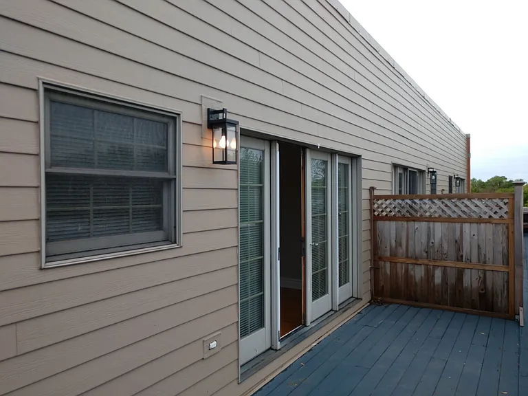 817 Chicago Ave #1 — Photo 24