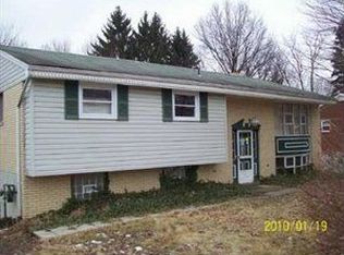 809 Redstone Dr, Allison Park, PA 15101