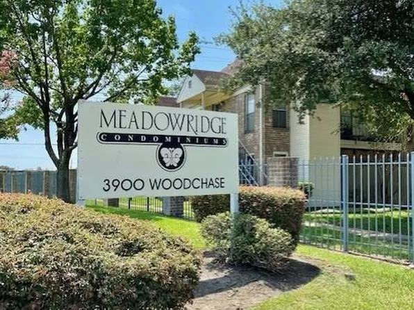 3900 Woodchase Dr APT 111, Houston, TX 77042
