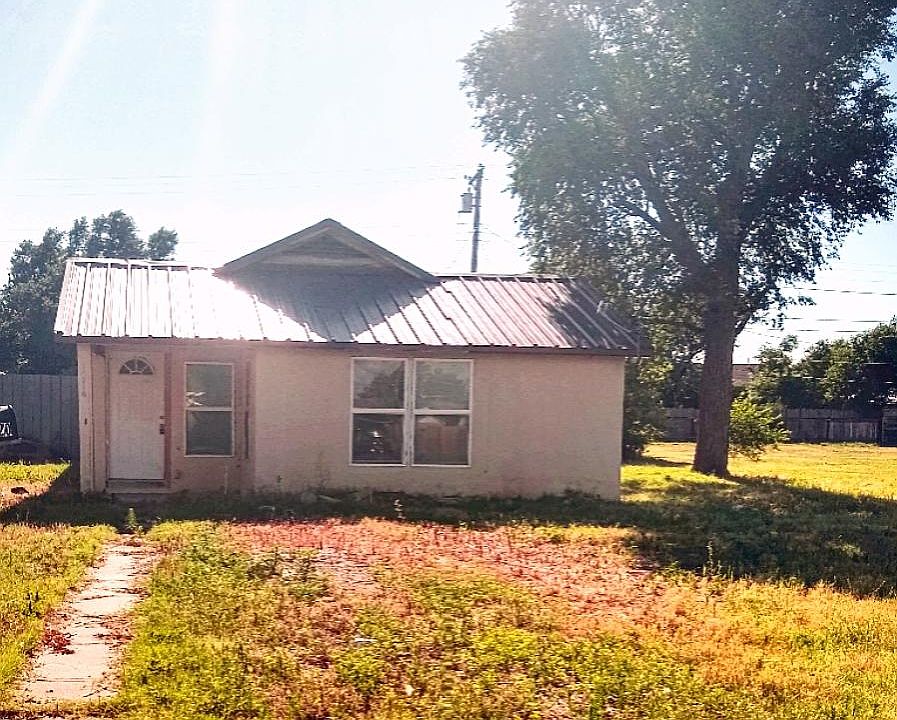1st image of 1214 Zauk Ave