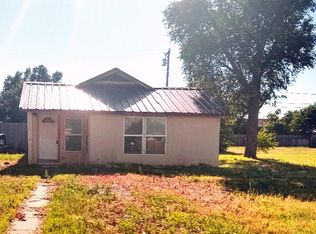 1214 Zauk Ave, Dumas, TX 79029