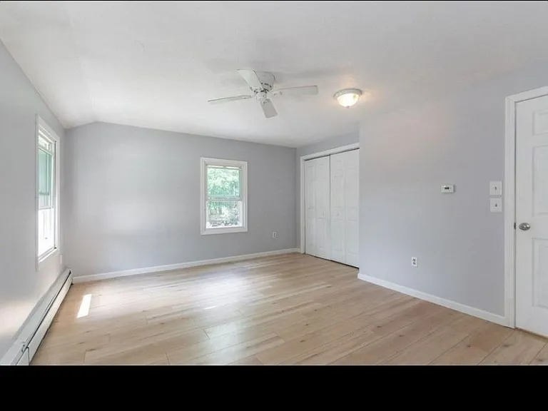 James St — Photo 18