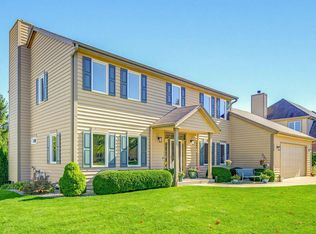 4440 S 122nd STREET, Greenfield, WI 53228