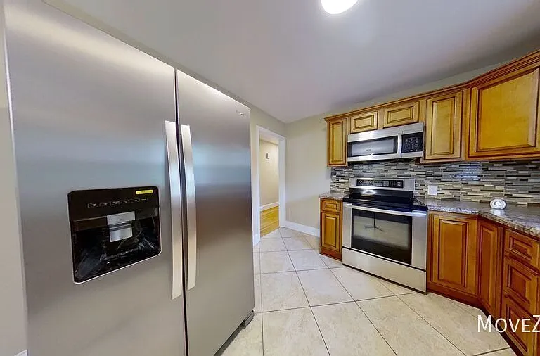 2301 Cherokee Ln — Photo 5