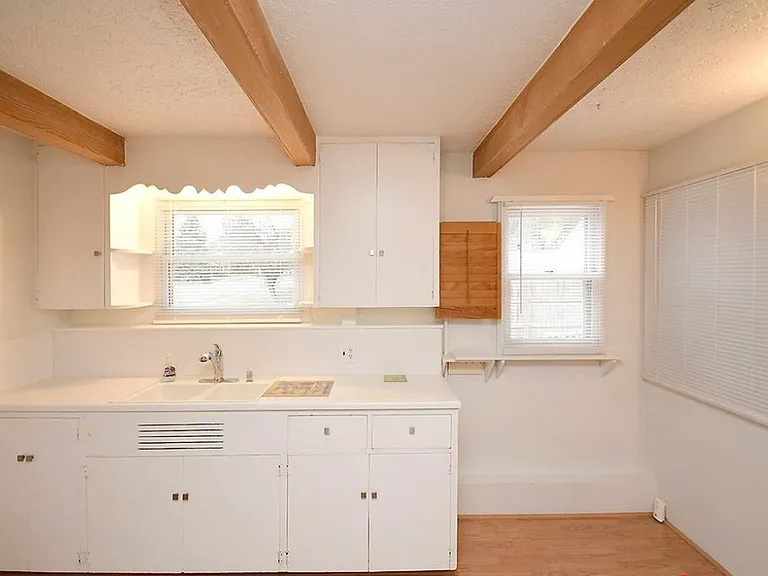 4526 Randolph St — Photo 13