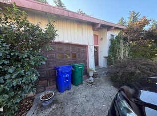 17912 NE Davis St, Portland, OR 97230