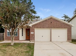5058 Willow Point Dr, Conroe, TX 77303