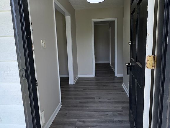 4th image of 1050 Forest Heights Rd