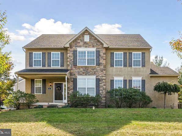957 Ivy Ln, Pottstown, PA 19464