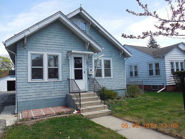 1st image of 109 N Elmwood Ave