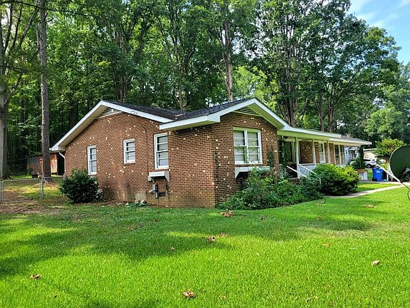 2nd image of 323 Ranch Farm Rd