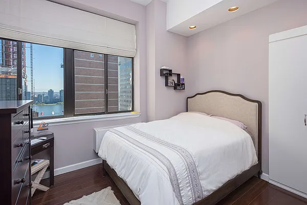 Rented by Compass | media 11