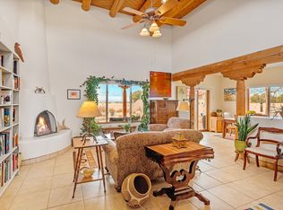 37 Encantado Rd, Santa Fe, NM 87508