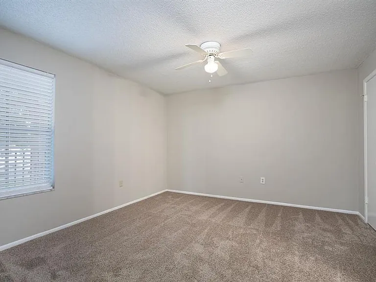 637 Buoy Ln #201 — Photo 21