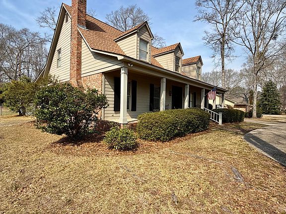 3rd image of 508 Betty Cir