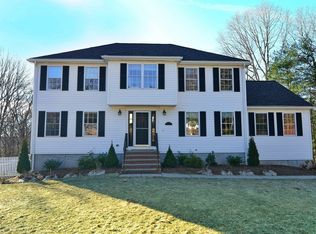 8 Tia Pl, Franklin, MA 02038