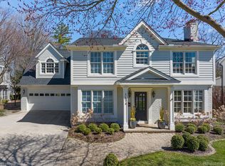 1174 Lakeside Dr, Birmingham, MI 48009