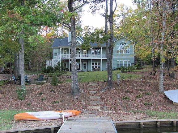 3rd image of 1040 Granite Dr