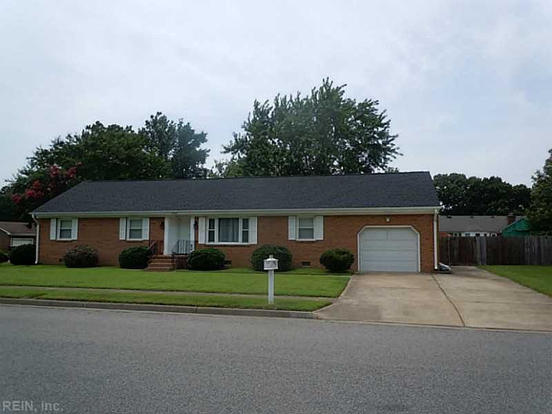 1st image of 2600 N Elizabeth Harbor Dr