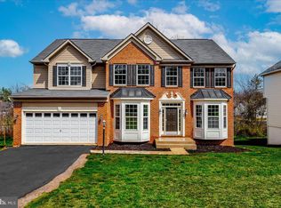 9588 Cloverhill Rd, Manassas, VA 20110