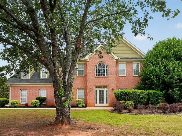200 Essex Pl, Ellenwood, GA 30294