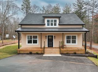 270 Townview Dr, Cleveland, GA 30528