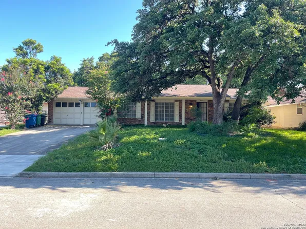 4011 HILLSWIND ST, San Antonio, TX 78217