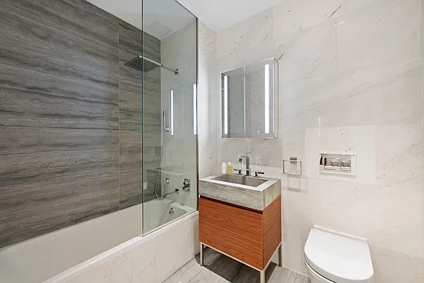 Sold by Reavis | media 17