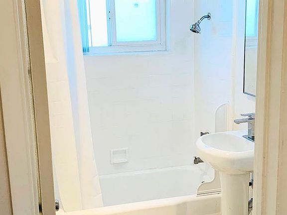 5th image of 2867 Hickory Pl #11019662