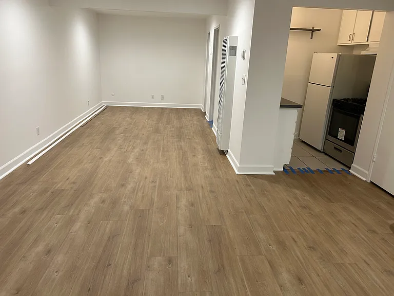 4712 Whitsett Ave #3 — Photo 1