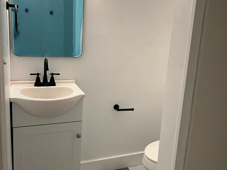 3038 Melita Ave — Photo 13